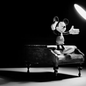 Mickey and piano