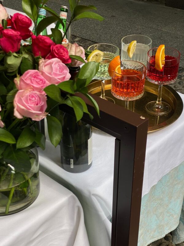 Roses and drinks